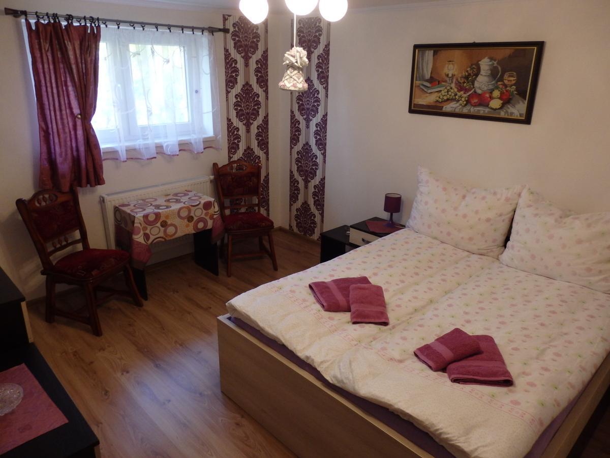 Pivnicka Pod Cachtickym Hradom Hotell Čachtice Eksteriør bilde